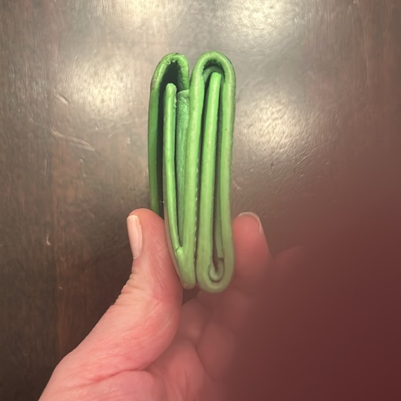 Authentic Balenciaga PAPIER MINI WALLET IN GREEN - Picture 4 of 9